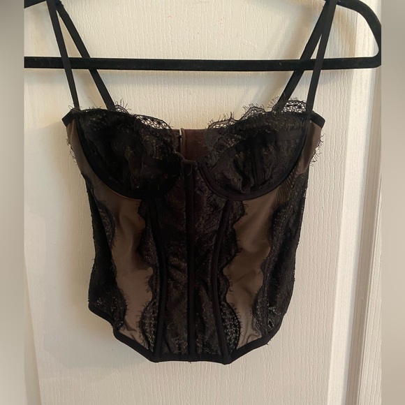 Urban outfitters out from under black corset top - Picture 3 of 6